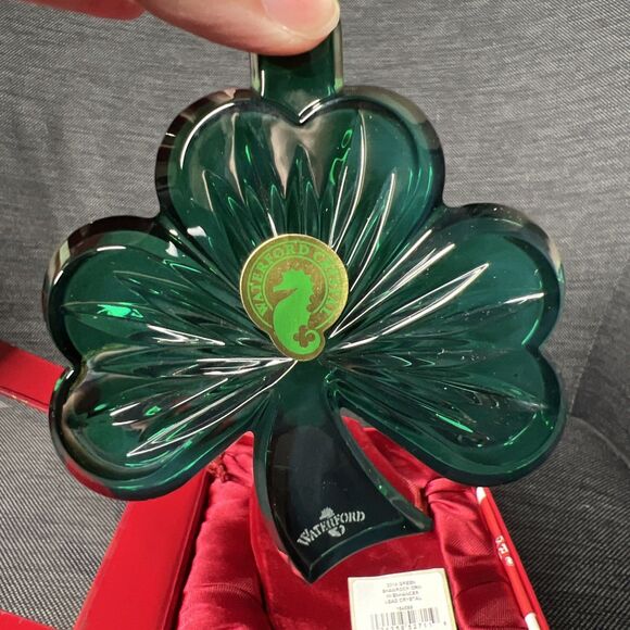 Waterford Crystal 2014 Annual Green Shamrock ornament with enhancer #164589 - Picture 1 of 11